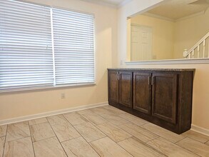 546 Hollomon Dr in Hampton, VA - Building Photo - Building Photo