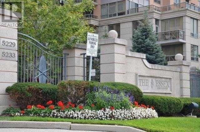 property at 5233 Dundas St W