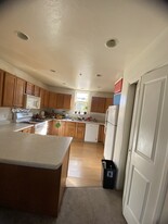 100 Lakeside Ct in Basalt, CO - Building Photo
