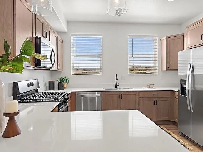 property at 2065 S Grandiflora Rd