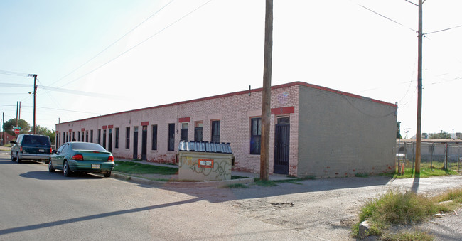 21 S Latta St in El Paso, TX - Building Photo - Building Photo