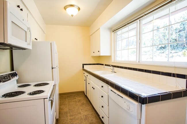 property at 5025 S Corbett Ave