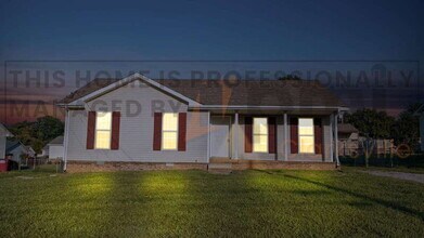 2808 Nat Hoosier Ln in Clarksville, TN - Building Photo - Building Photo