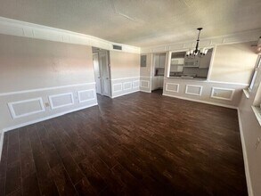 5600 N Banana River Blvd in Cocoa Beach, FL - Foto de edificio - Building Photo