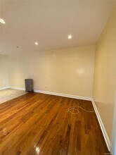 132 E 52nd St in Brooklyn, NY - Building Photo - Building Photo
