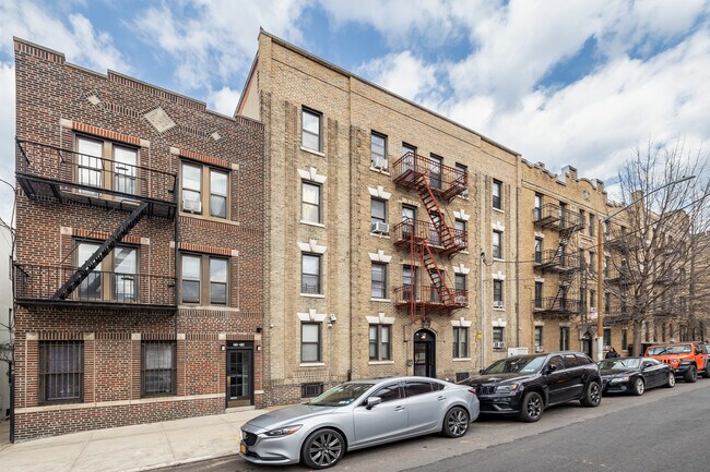 2374 29th St in Long Island City, NY - Building Photo - Building Photo