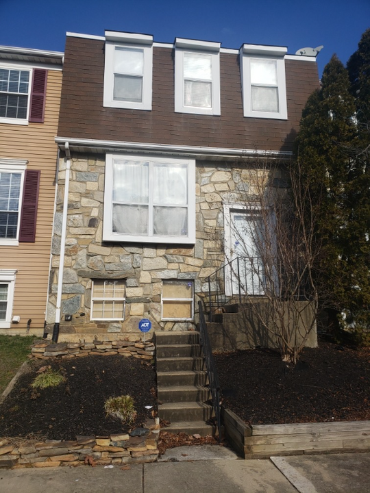 7403 Morrison Dr in Greenbelt, MD - Building Photo