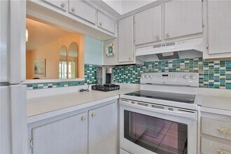 305 47th Avenue Dr W, Unit 345 in Bradenton, FL - Building Photo - Building Photo