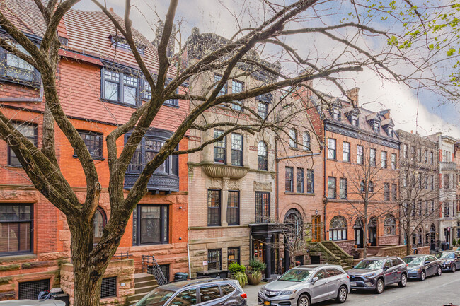 862 Carroll St in Brooklyn, NY - Foto de edificio - Building Photo