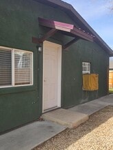 330 Ouray Ave, Unit B in Grand Junction, CO - Foto de edificio - Building Photo