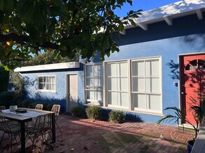 3200 Oak Ave in Manhattan Beach, CA - Building Photo - Building Photo