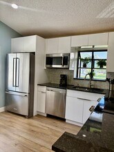 8107 Summerbreeze Ln in Boca Raton, FL - Building Photo - Building Photo