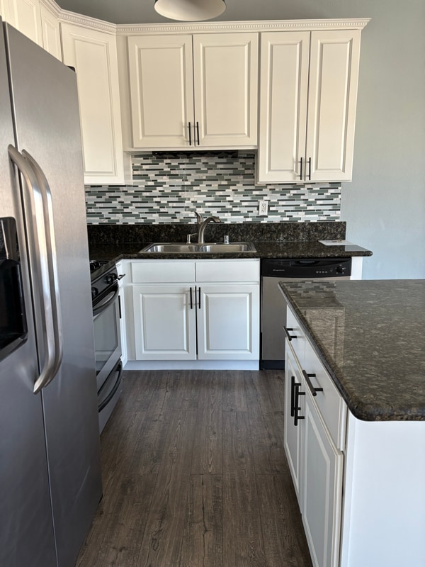 1027 Newport Ave in Long Beach, CA - Building Photo - Building Photo