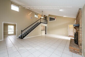 1051 Sugartree Dr S in Lakeland, FL - Foto de edificio - Building Photo