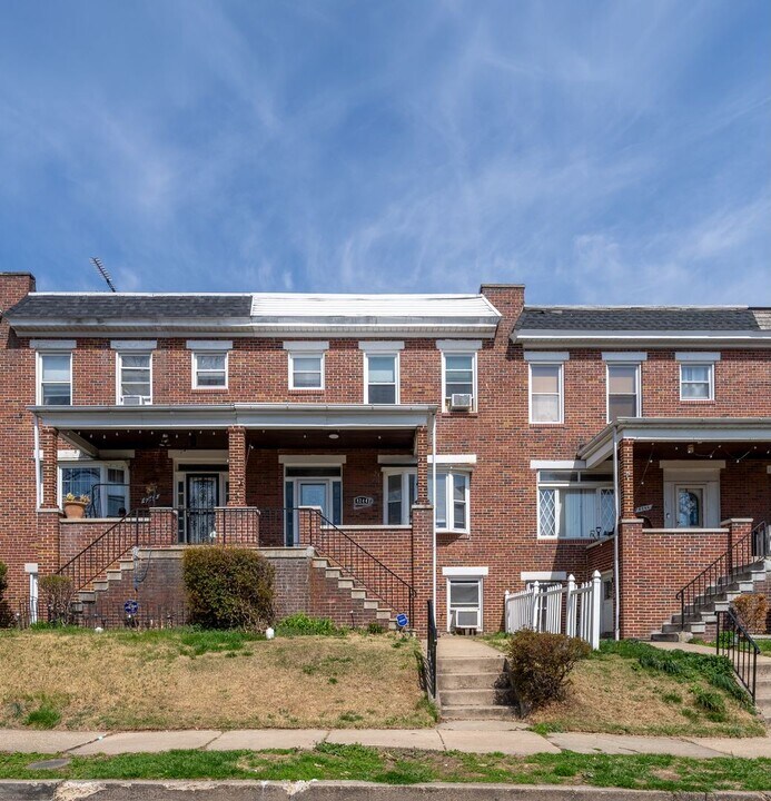 4244 Shamrock Ave in Baltimore, MD - Building Photo