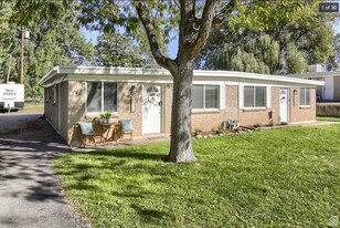 2672 W 5750 S, Unit 2672 in Roy, UT - Building Photo