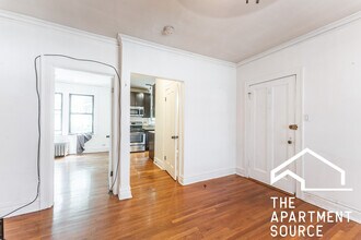 4723 N Leavitt St, Unit 1D in Chicago, IL - Foto de edificio - Building Photo