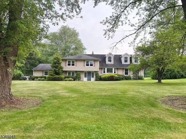 21 Meadowview Rd in Bernards, NJ - Building Photo - Building Photo
