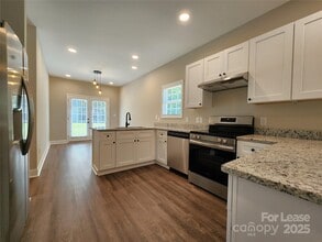 907 S Myrtle Ave in China Grove, NC - Building Photo - Building Photo