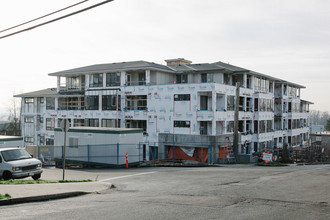 Westbourne Residences in New Westminster, BC - Building Photo - Building Photo