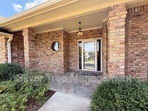 1906 Country Brook Dr in Weatherford, TX - Building Photo - Building Photo