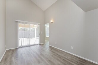 10162 E Stella Rd in Tucson, AZ - Building Photo - Building Photo