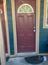 61716 US-26, Unit 5 in Brightwood, OR - Foto de edificio - Building Photo