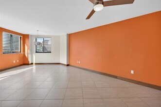 110 N Federal Hwy in Fort Lauderdale, FL - Foto de edificio - Building Photo