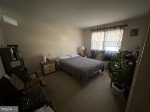 14386 Berkshire Dr in Woodbridge, VA - Building Photo - Building Photo