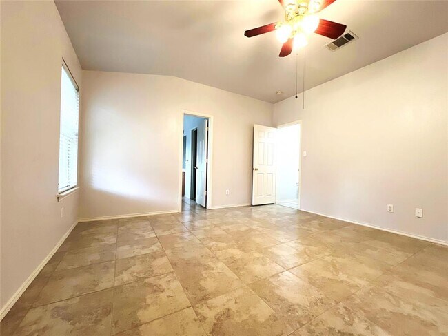 2426 Hallie Ln in Round Rock, TX - Building Photo - Building Photo