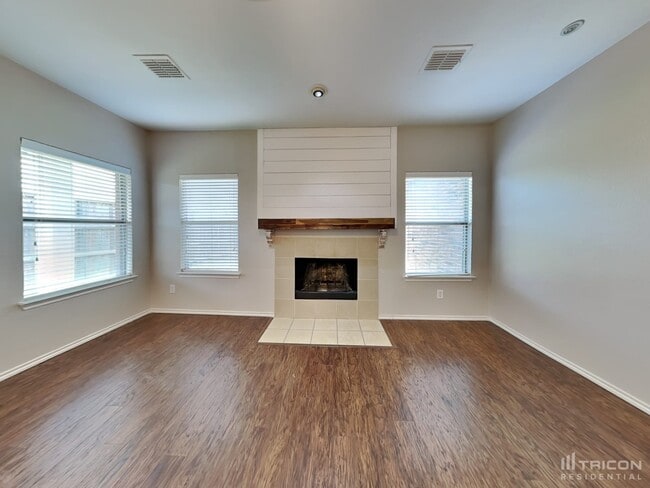 320 Rowdy Dr in Royse City, TX - Building Photo - Building Photo