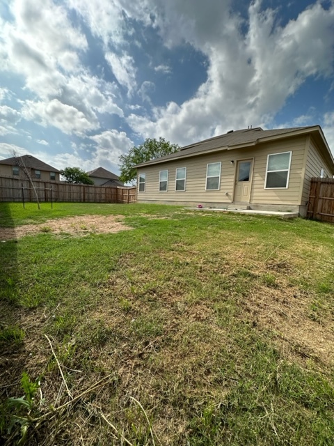 2130 Dry Moss Pass in San Antonio, TX - Building Photo - Building Photo