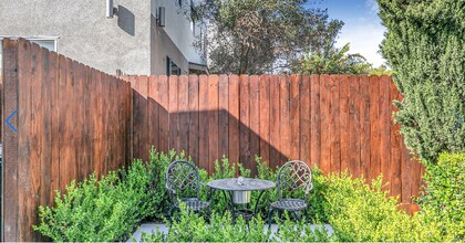 123 N Reno St in Los Angeles, CA - Building Photo - Building Photo