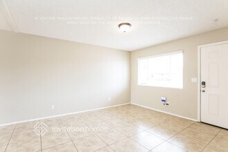 7124 W Flower St in Phoenix, AZ - Building Photo - Building Photo