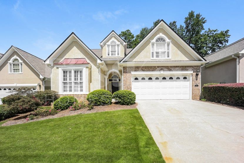 17 Arbor Way in Newnan, GA - Foto de edificio