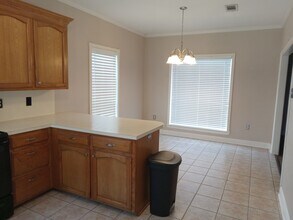 18404 White Oak Dr in Prairieville, LA - Building Photo - Building Photo