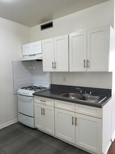 615 Normandie Ave in Los Angeles, CA - Building Photo - Building Photo