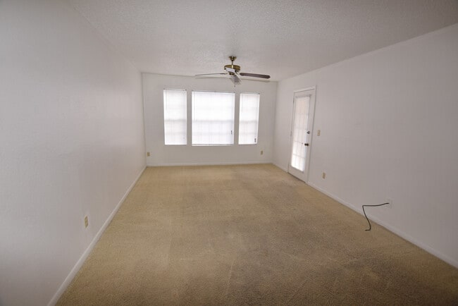 11550 Westwood Blvd in Orlando, FL - Foto de edificio - Building Photo