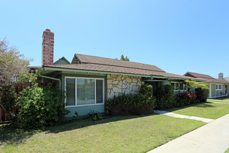 7652 Volga Dr in Huntington Beach, CA - Building Photo - Building Photo