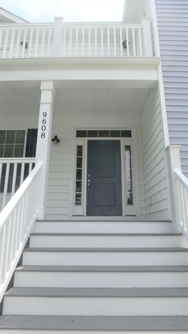 9608 10th Bay St in Norfolk, VA - Building Photo - Building Photo