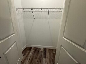 1470 N Shore Rd, Unit #302 in Revere, MA - Building Photo - Building Photo