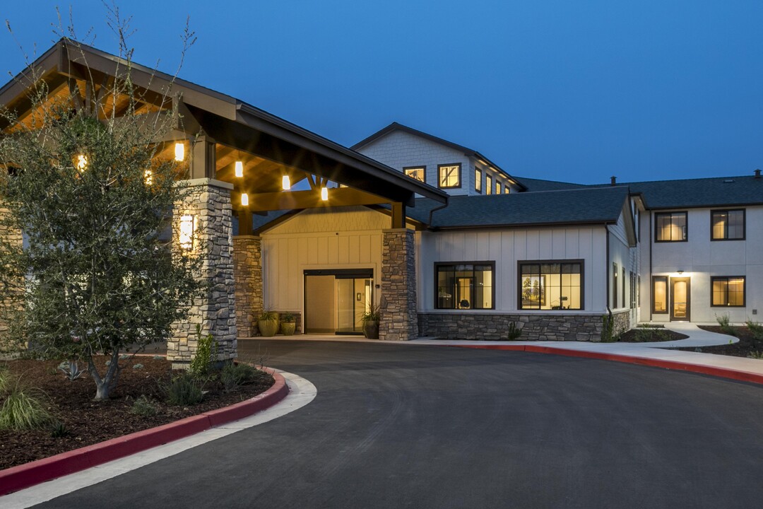 The Oaks at Nipomo Senior Living in Nipomo, CA - Building Photo