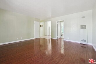 1317 Wilcox Ave in Los Angeles, CA - Building Photo - Building Photo