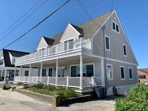 93 Beach Ave in Hull, MA - Building Photo - Building Photo