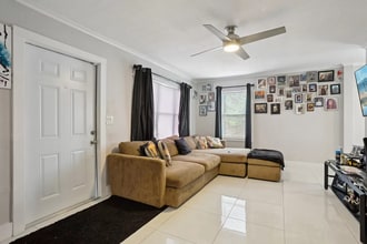 735 Franklin Rd in West Palm Beach, FL - Building Photo - Building Photo