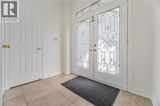 5 Freedom Oaks Trail in Brampton, ON - Building Photo - Building Photo