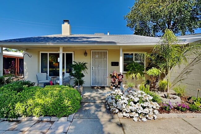 4906 Ortega St in Sacramento, CA - Building Photo - Building Photo