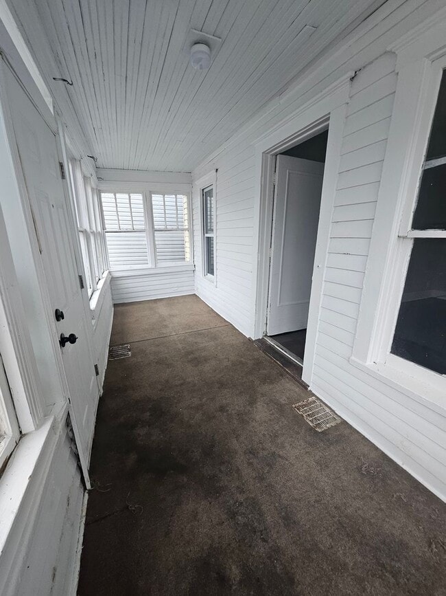 property at 1404 E Lake Rd