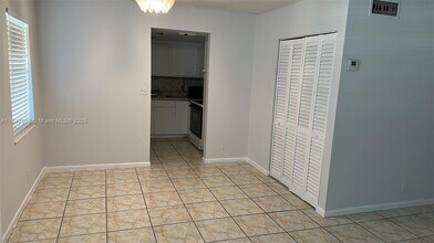 1200 SW 52nd Ave in North Lauderdale, FL - Building Photo - Building Photo