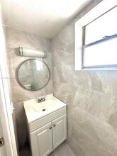 2810 NE 201st Terrace in Miami, FL - Building Photo - Building Photo